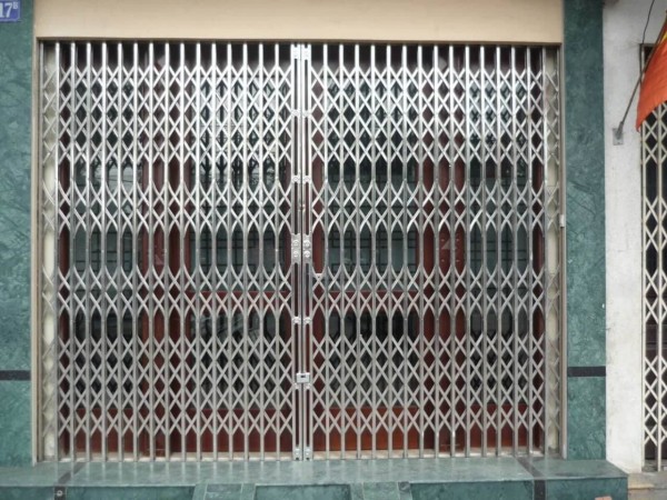 cửa xếp inox 02