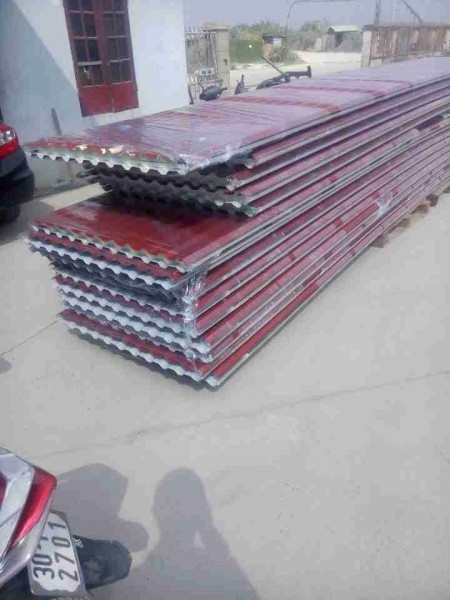 Tôn lạnh màu đỏ