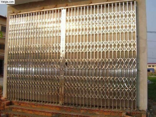 CỬA XẾP INOX 10