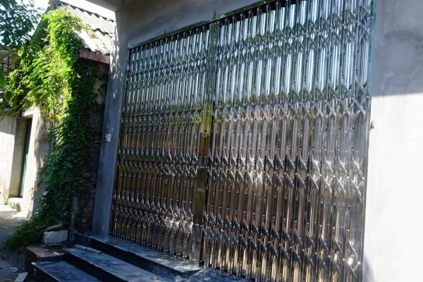 CỬA XẾP INOX 11