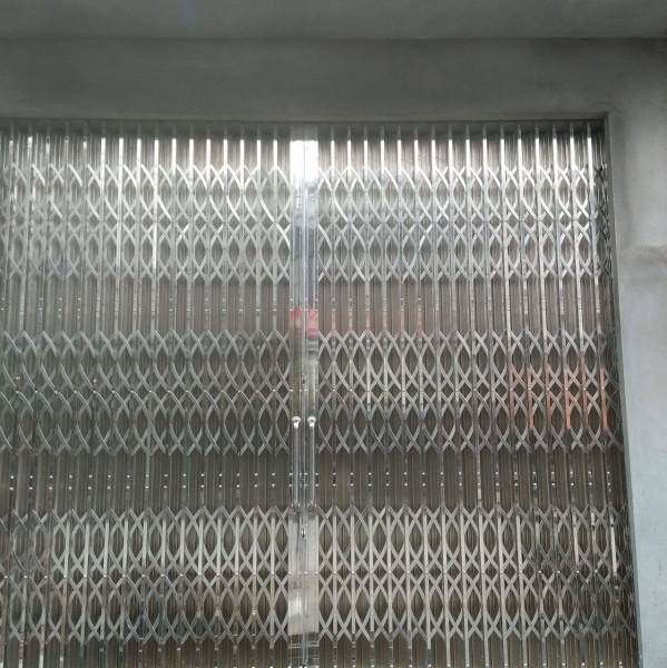 CỬA XẾP INOX 09